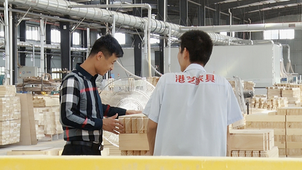 【落實“三個推進年”】港藝家具:首批入園 率先投產